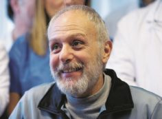 Copertina di Ebola, il medico ha sconfitto il mostro