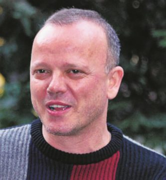 I medici campani contro Gigi D’Alessio sulla Terra dei fuochi