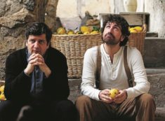 Copertina di Clint e Siani,   “santi” al box office