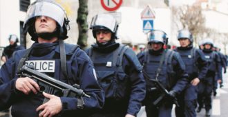 Copertina di Gelosie tra spie: così il terrorista la fa franca