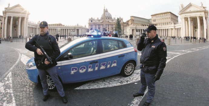 Copertina di “In italia da 1 a 10 pericolo sette”