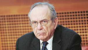 Copertina di Deficit, il governo e la psicosi da decimale: basta poco per sballare