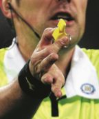 Copertina di Il mestiere più pericoloso  da fare a Cipro: l’arbitro