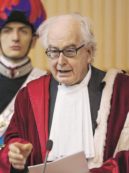 Copertina di Il Pg: “Il premier non capisce le mie critiche”