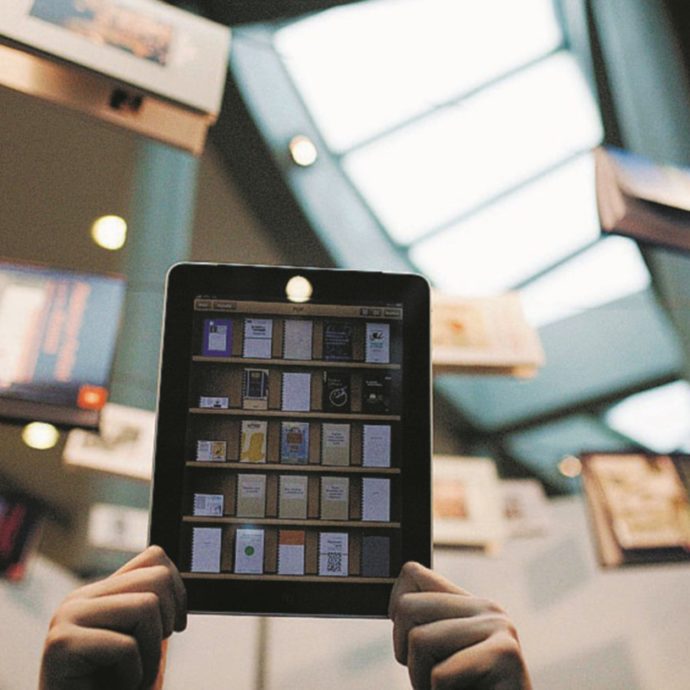 Più di 700 milioni persi per colpa dei pirati dell’editoria. Ne ho parlato con quattro self publisher