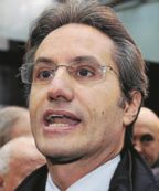 Copertina di Il grande elettore? Va a benzina