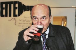 Copertina di Molto lontani dal Colle