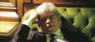 Copertina di Faccio solo quello che dice Silvio