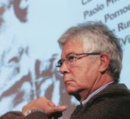 Copertina di “Sergio non è un santo. Ombre su suo padre”