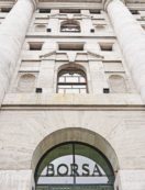 Copertina di Economisti contro il voto multiplo