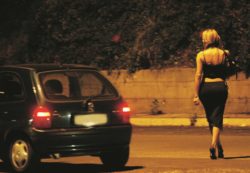 Copertina di Eur a luci rosse, no del Prefetto. La Cgil si smentisce