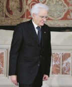 Copertina di Mattarella nipote del boss? “il Colle non deve spiegare”