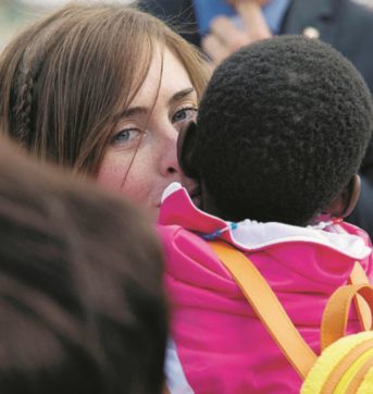 Copertina di La ministra, il Congo e suor Patacca