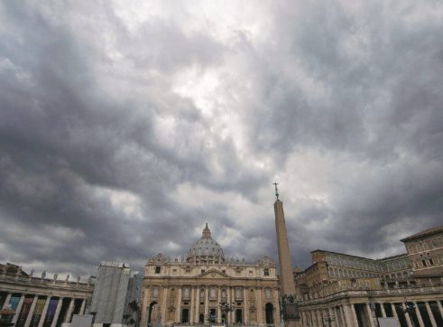 Copertina di La borsa di Calvi e la trattativa Vaticano-Carboni