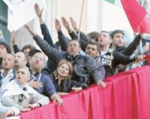 Copertina di E il saluto romano torna in Campidoglio