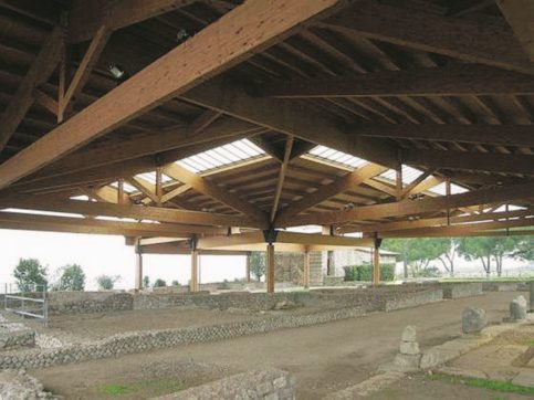 La villa romana nascosta  sulla a1 impossibile da vedere