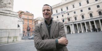 Copertina di Ghe pensi mi: Salvini asfalta  i veneti e il sindaco Tosi