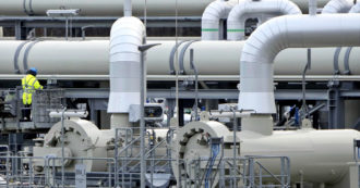 Copertina di Gas, la Russia riattiva il gasdotto Nord Stream: “Forniture al 40%”. E pure Italia e Portogallo bocciano il piano Ue sul taglio del 15%