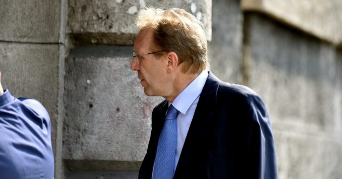 L’ex senatore di Forza Italia Enrico Piccinelli condannato in primo grado a cinque anni per corruzione