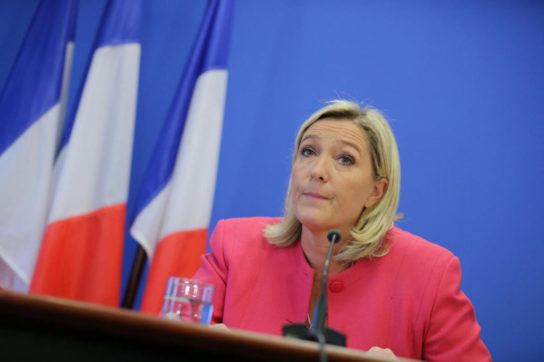 “Non mi vogliono? E io non ci vado” – Domenica marcia repubblicana, Le Pen esclusa