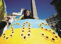 Copertina di La brigata delle badanti che aiutano Kiev