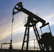 Copertina di Così Renzi ha asfaltato le politiche ambientali