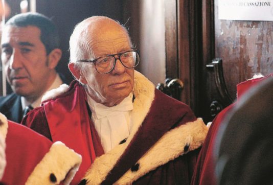 “Così la norma può salvare  Berlusconi”