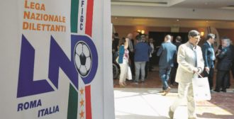 Copertina di Fiamme gialle in visita anche  dai Dilettanti