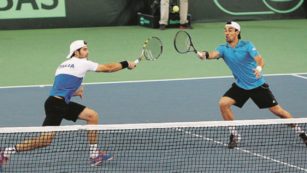 Copertina di Italtennis, la fantozzeide kazaka