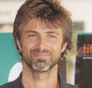 Copertina di “Il centro del mondo”, provaci ancora Kim