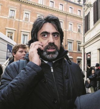 Bonifazi e i donatori sconosciuti alle cene  Pd: ”C’è la privacy…”