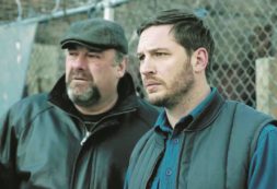 Copertina di Parenti, cani e malavita: l’intreccio noir nel bar di Brooklyn