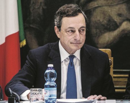 Copertina di Avverte Draghi: altro che ripresa renziana