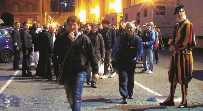 La festa di clochard e rom per una sera in Vaticano