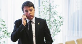 Copertina di La Fondazione, i servizi segreti e i telefoni di Matteo Renzi