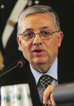 Senatori convocati in Procura,  stop a Pignatone