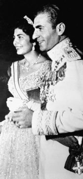 Teheran, poliziotto nel Golfo come ai tempi dello Scià