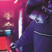 Copertina di Mastandrea, missione compiuta: il nuovo “Amore Tossico” è realtà