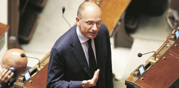 Copertina di Letta se ne va: “Mi dimetto  da deputato”