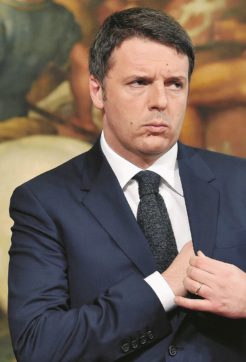 Copertina di “Avanti tutta”, l’Italicum Renzi se l’approva da solo