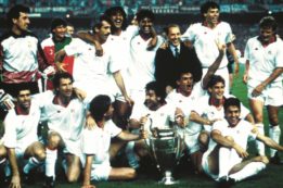 Copertina di Dalla nebbia di Belgrado, B. uccise calcio e  sport