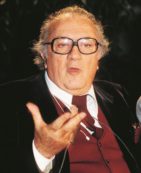 Copertina di Nemmeno Augias resiste al richiamo dei televisionari