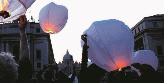 Copertina di Vaticano, un altro caso di pedofilia.  Arrestato prete sardo