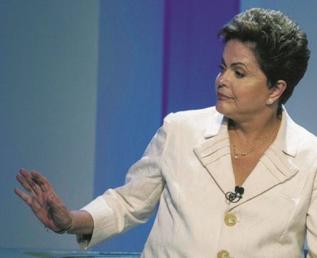 Marea Petrobras sulla Rousseff