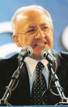 De Luca va a De Mita City:  vietato parlare di mafie