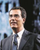 Copertina di Talk show anche d’estate la tv è masochista