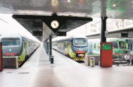 Copertina di Ferrovie Nord  il Bancomat di achille Twiga, porno e multe