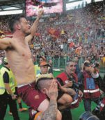 Copertina di La Roma si prende il derby