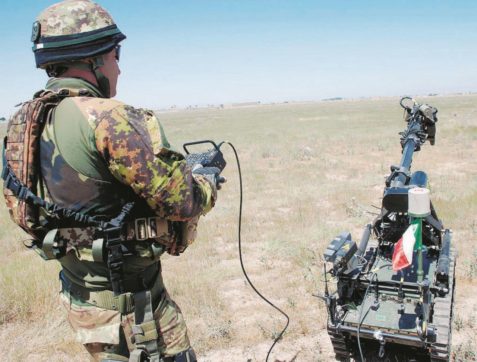 Gli uomini al riparo:  al fronte  vanno loro