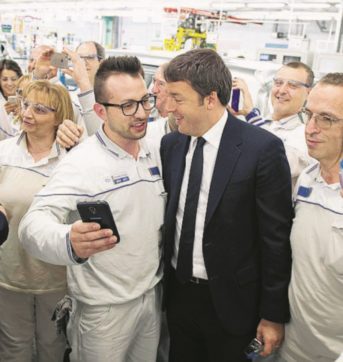 Copertina di Melfi, nasce la concertazione del selfie